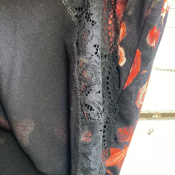 FUZZI Jean Paul Gaultier vintage Y2K floral lace top, size s (LOTS of stretch) - Picture 4 of 6